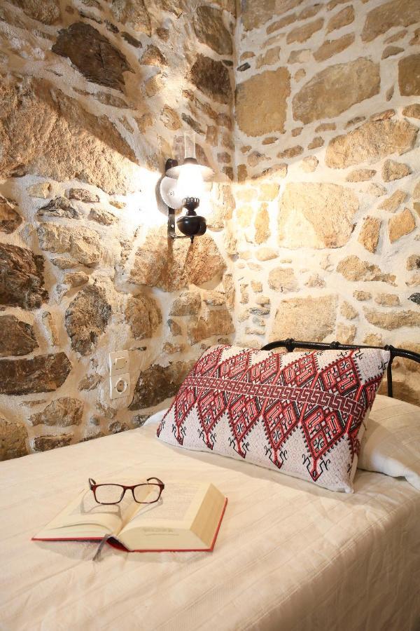 Villa Radamanthis Sívas エクステリア 写真
